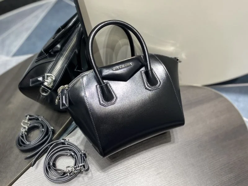 Unisex Givenchy Top Handle Bags 44531