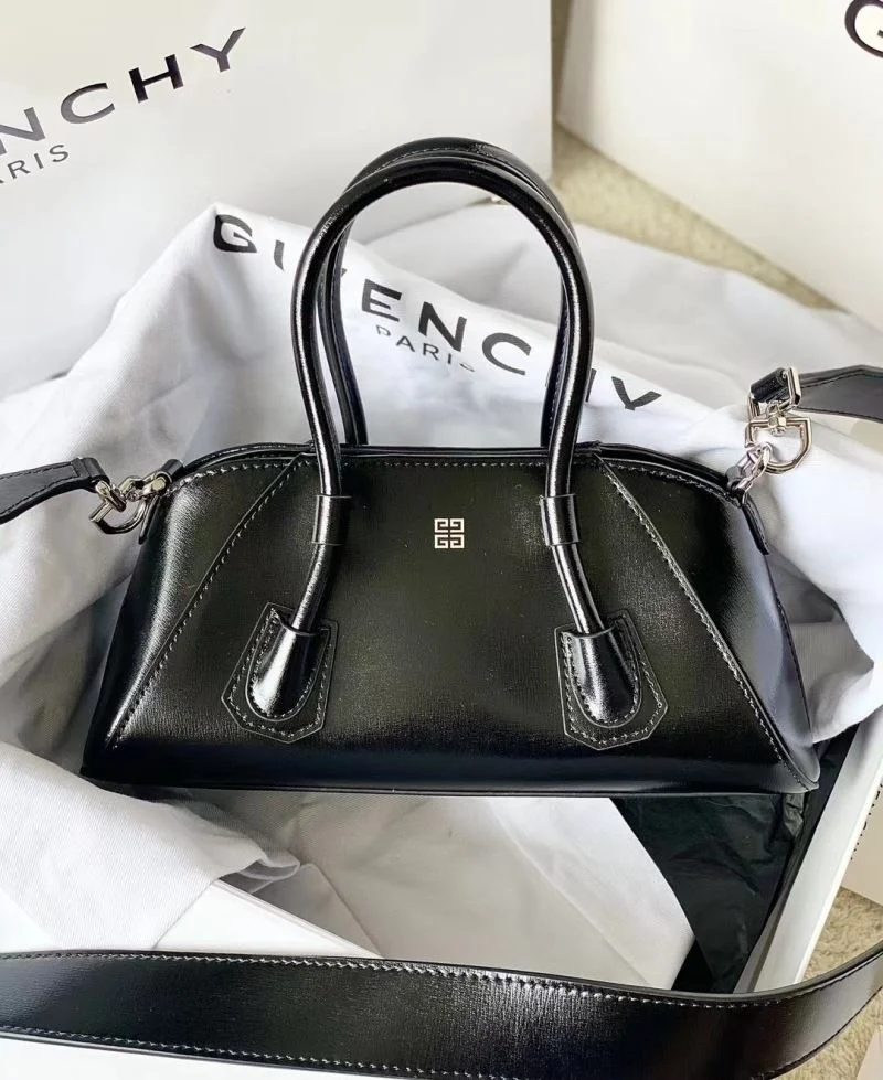 Givenchy Top Handle Bags ZipUp 44528