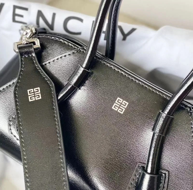 Givenchy Top Handle Bags ZipUp 44528