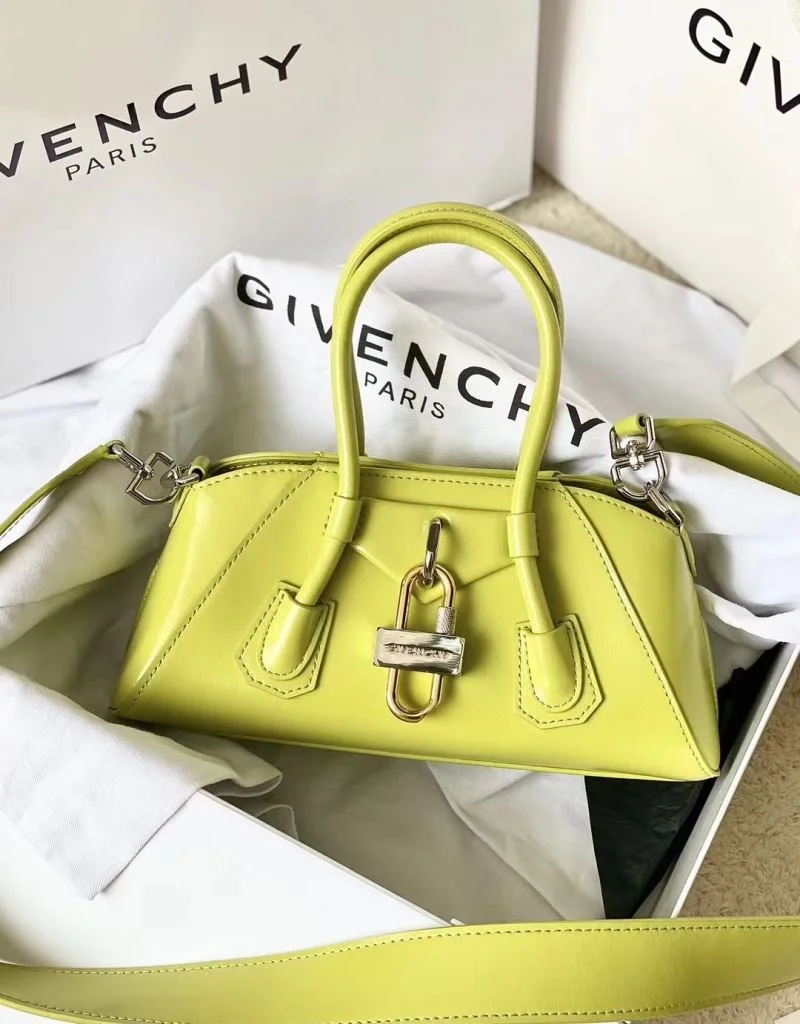 Timeless Givenchy Top Handle Bags 44527