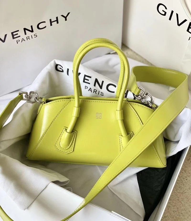Timeless Givenchy Top Handle Bags 44527