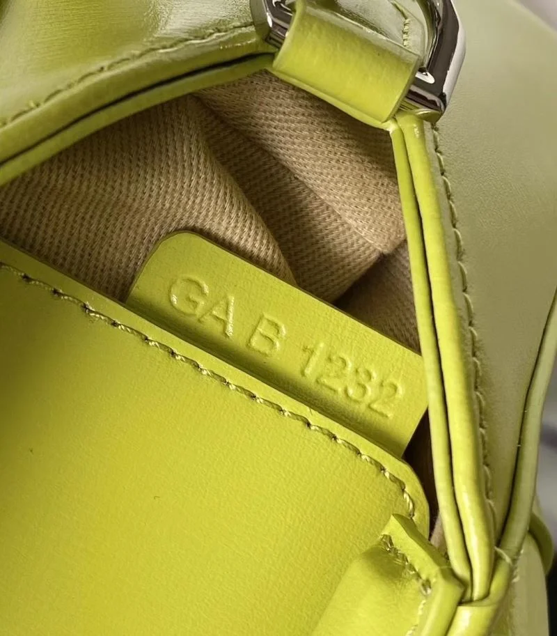 Timeless Givenchy Top Handle Bags 44527