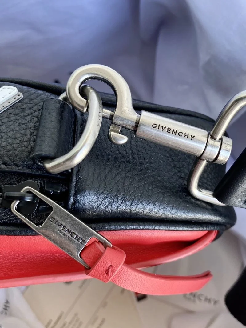 Givenchy Waist Chest Packs Resilient 44860