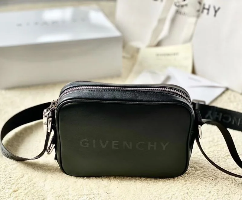 ModernLook Givenchy Waist Chest Packs 44850