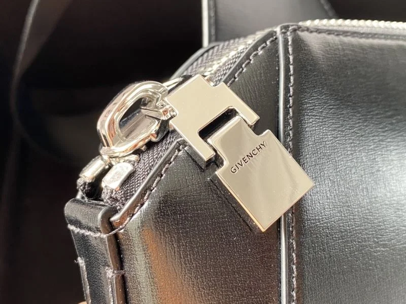 Trendy Givenchy Waist Chest Packs 44849