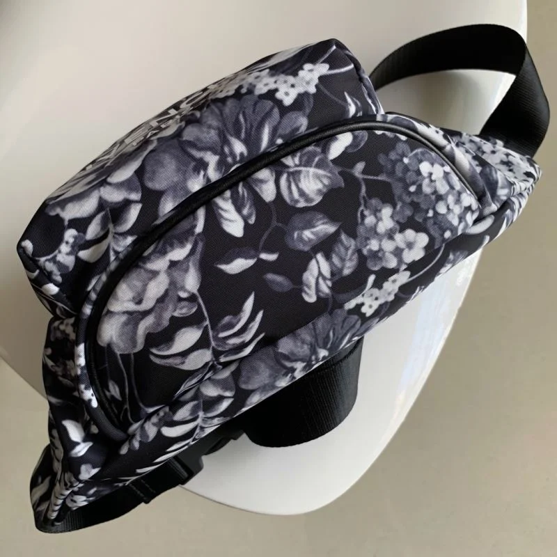 Givenchy Waist Chest Packs UrbanStyle 44593