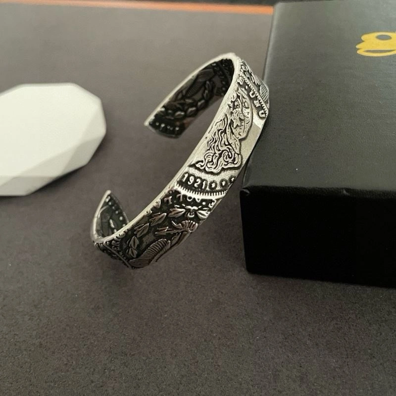Packable Goros Bracelets 211310