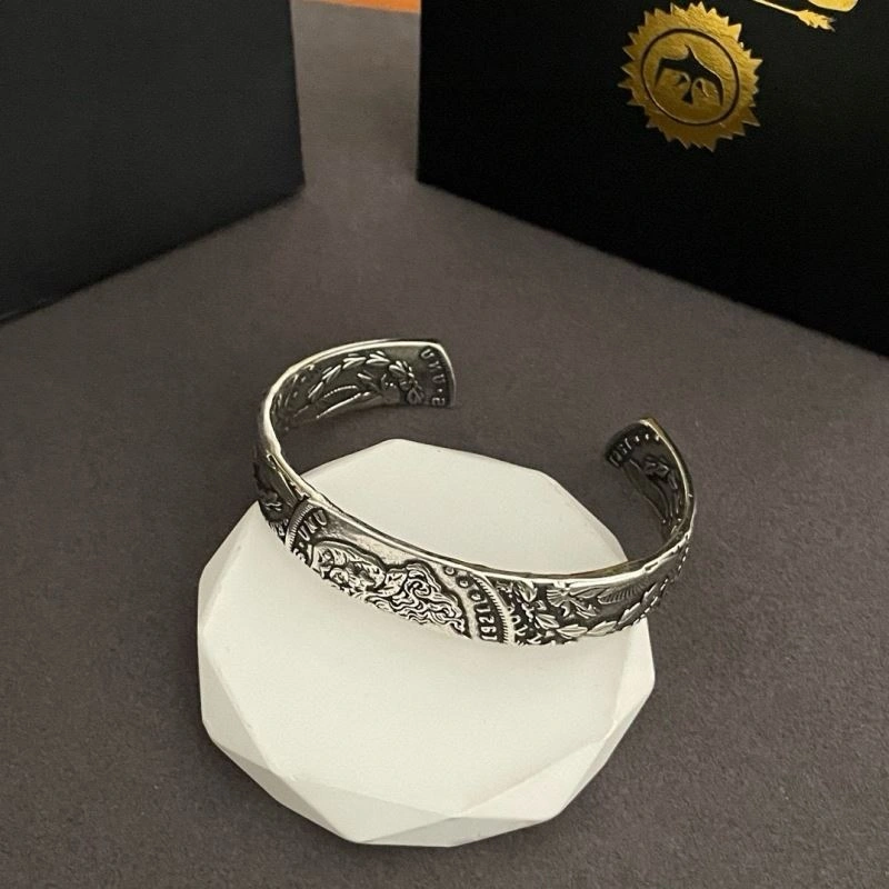 Packable Goros Bracelets 211310