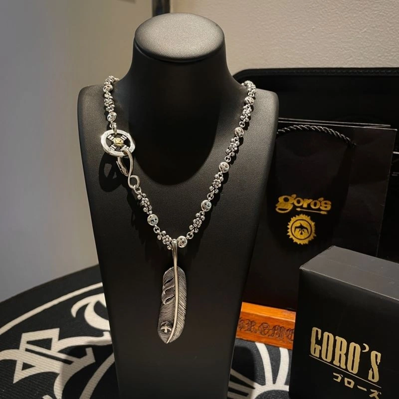 Compact Goros Necklaces 213938