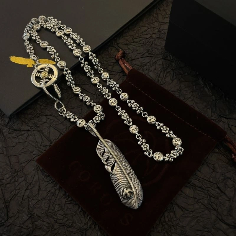 Compact Goros Necklaces 213938