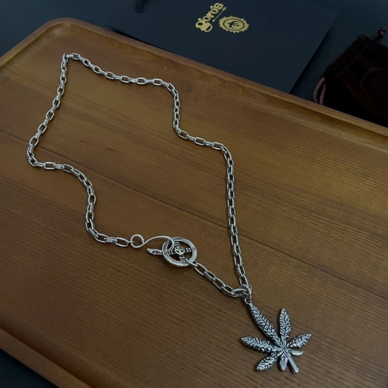 UrbanChic Goros Necklaces 214603