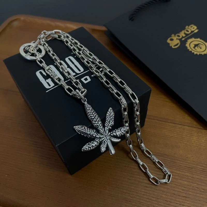 UrbanChic Goros Necklaces 214603