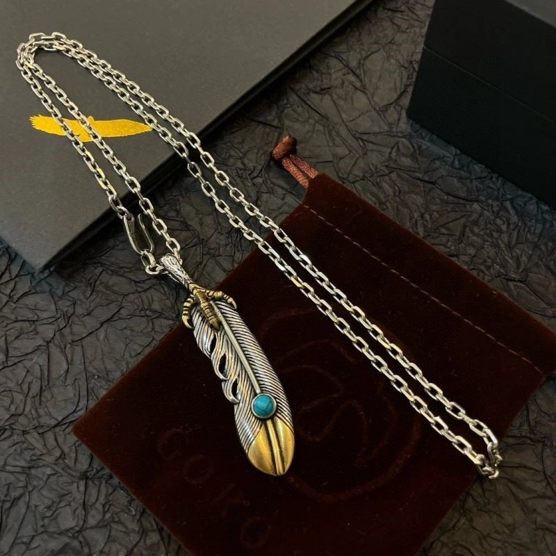 Compact Goros Necklaces 210728