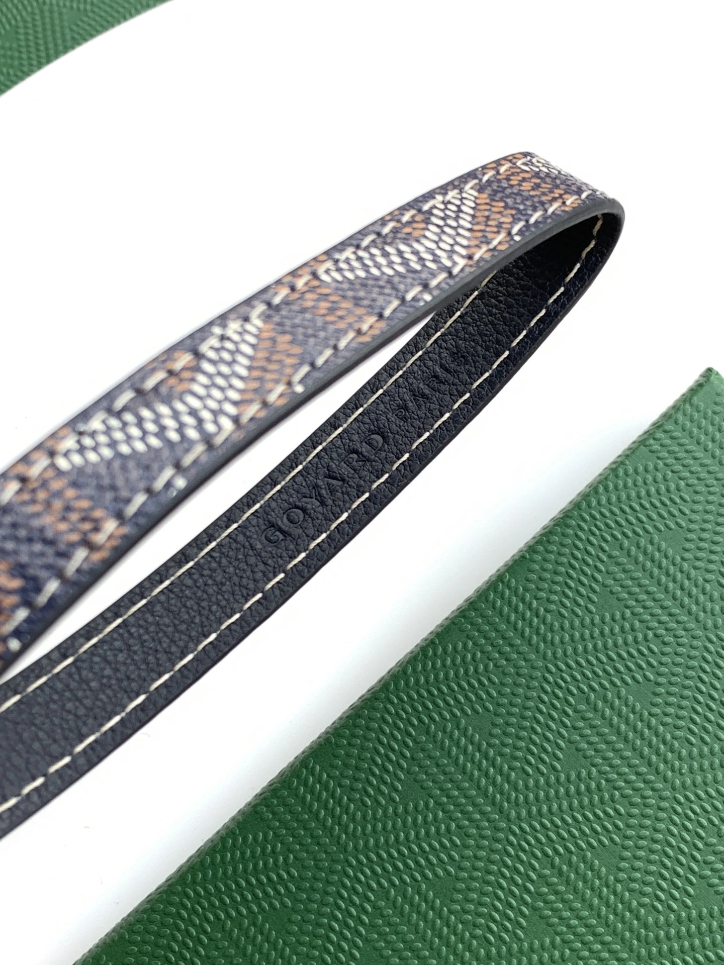 Goyard Accessories Breathable 65005