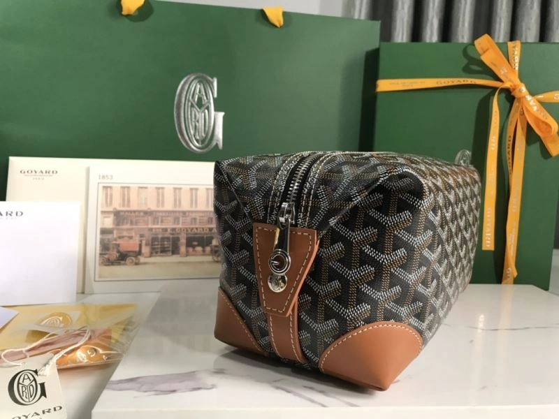 Sporty Goyard Cosmetic Bags 59157