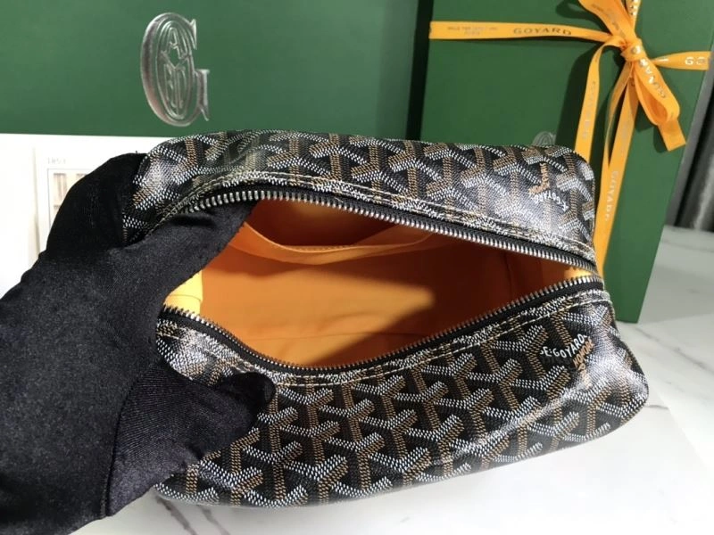 Sporty Goyard Cosmetic Bags 59157