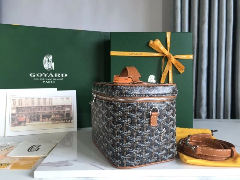 Goyard Cosmetic Bags Breathable 59142