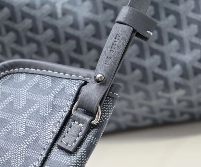 Sporty Goyard Shopping Bags 89182