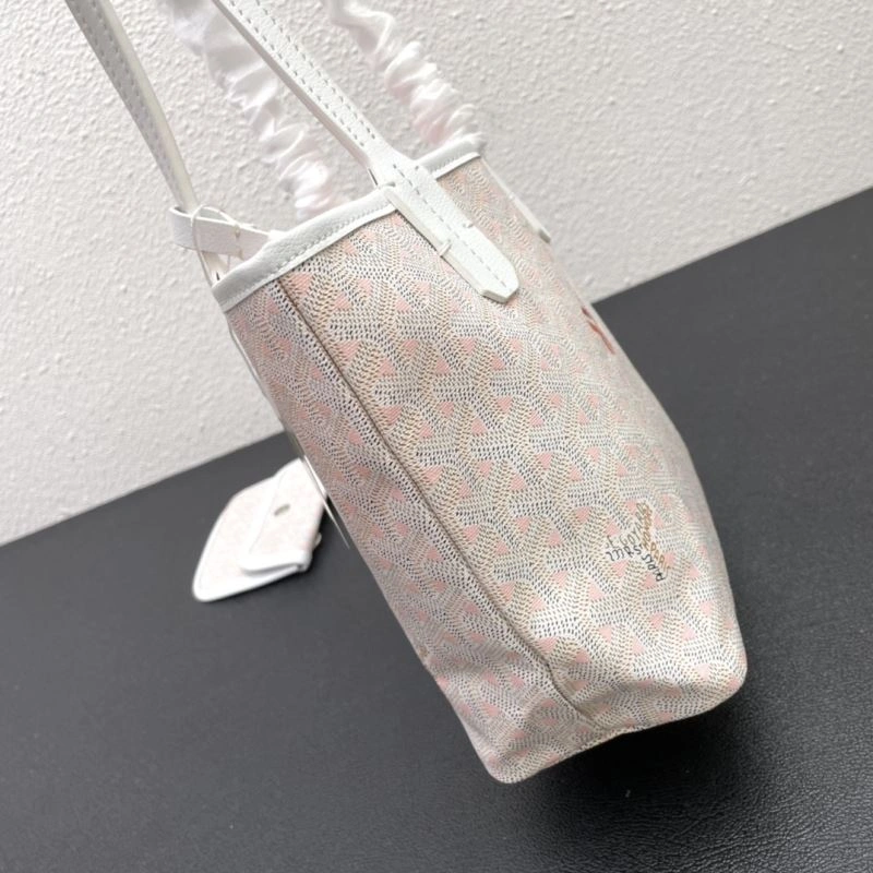 Goyard Shopping Bags Comfortable 86024