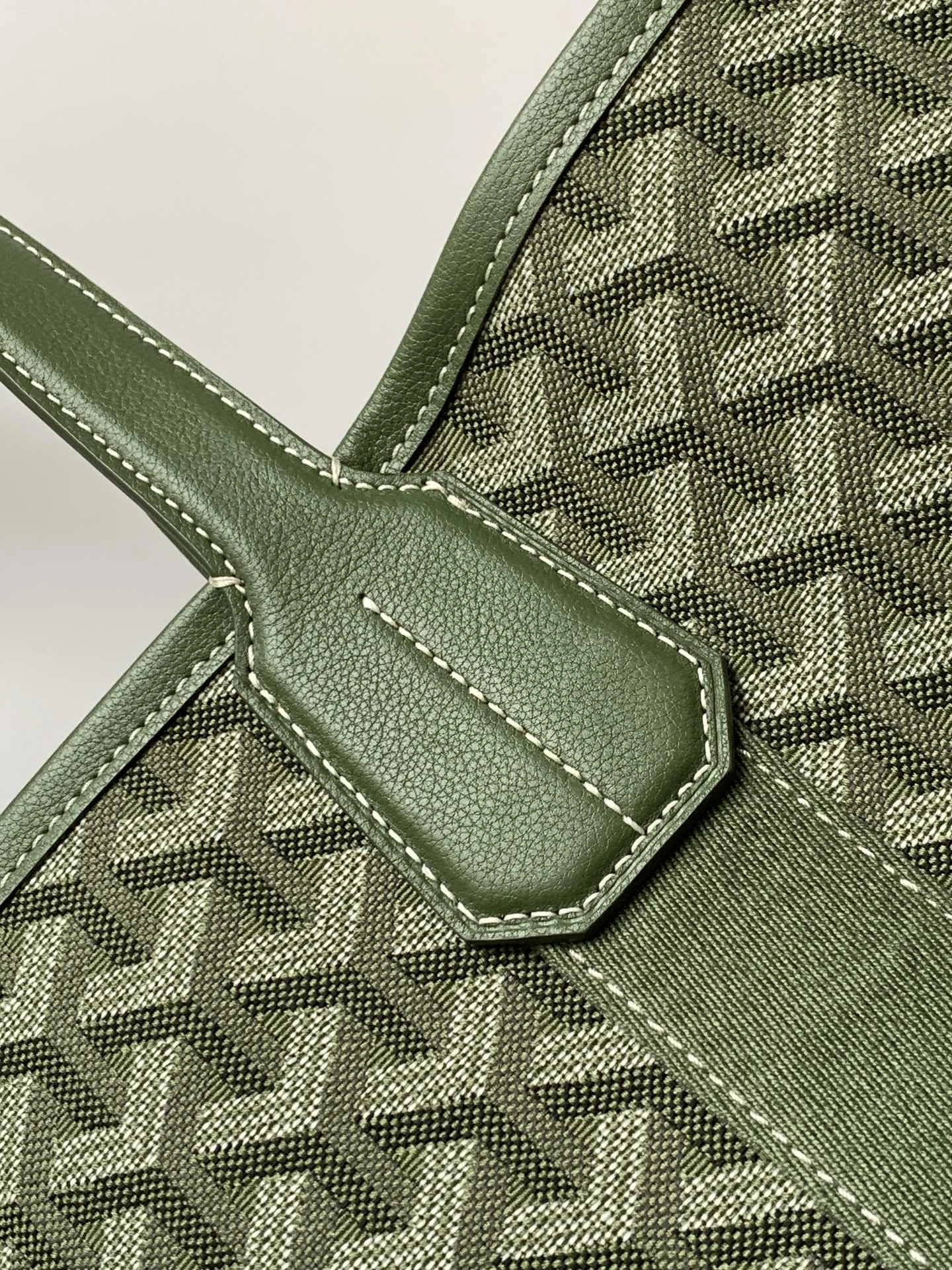 Goyard Shopping Bags Vibrant 65134