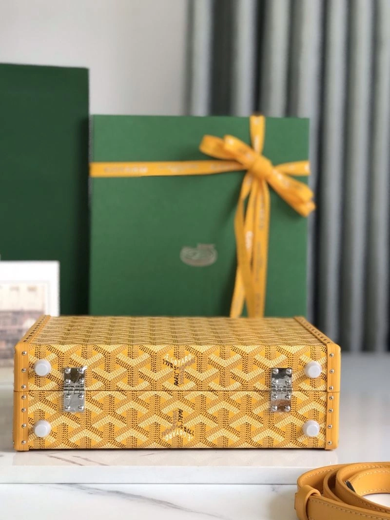 Goyard Suitcase Comfortable 58811
