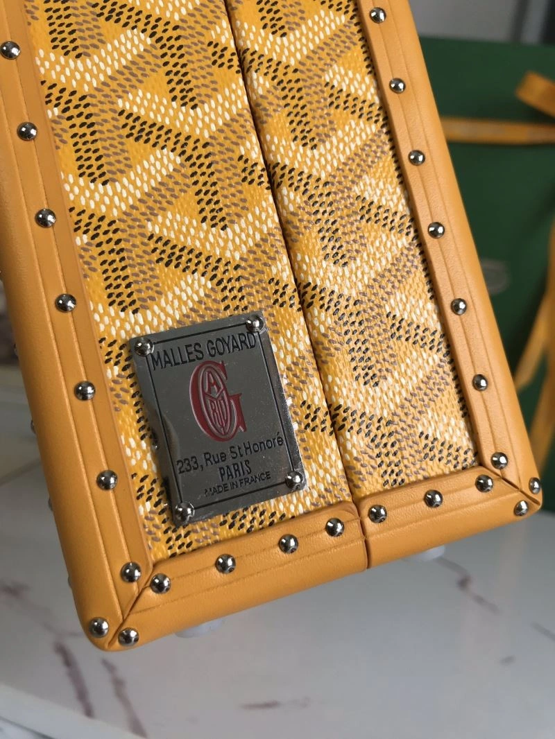 Goyard Suitcase Comfortable 58811