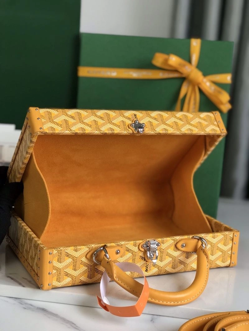 Goyard Suitcase Comfortable 58811