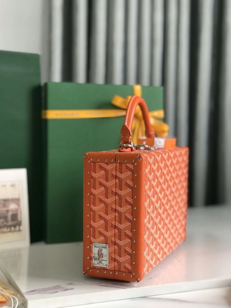 Vibrant Goyard Suitcase 58816