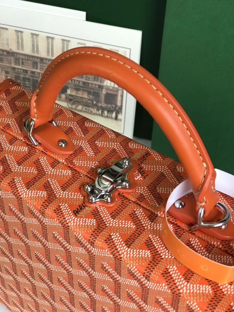 Vibrant Goyard Suitcase 58816