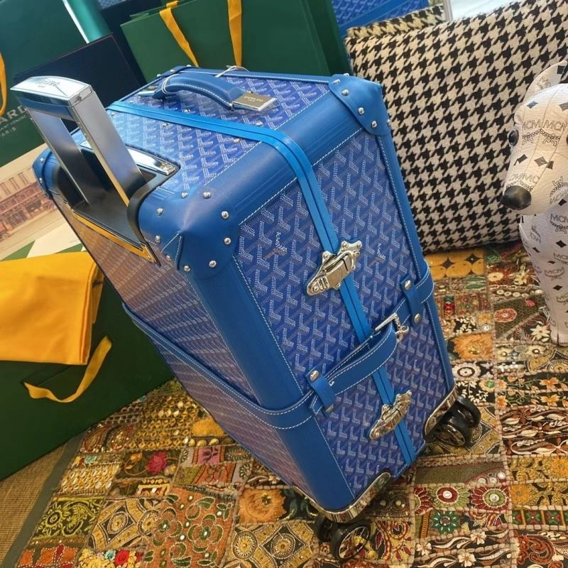 Flexible Goyard Suitcase 69435