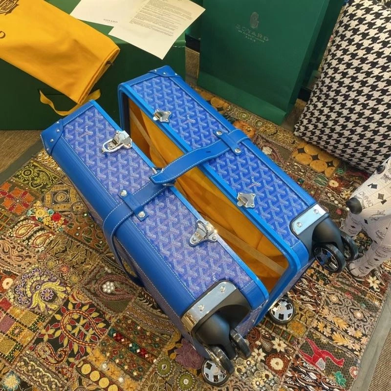 Flexible Goyard Suitcase 69435