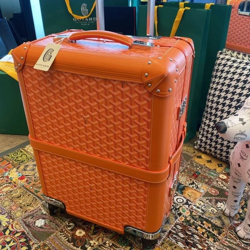 Trendsetting Goyard Suitcase 69432
