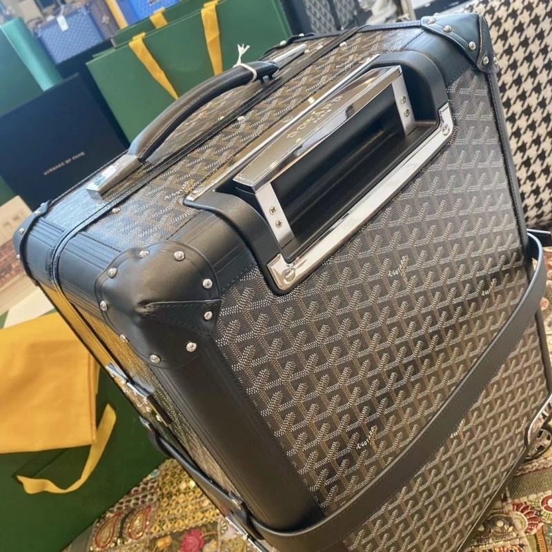 Goyard Suitcase Stylish 69442