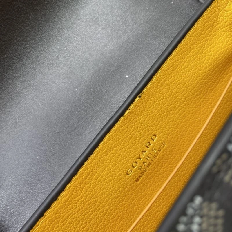 Versatile Goyard Top Handle Bags 86008