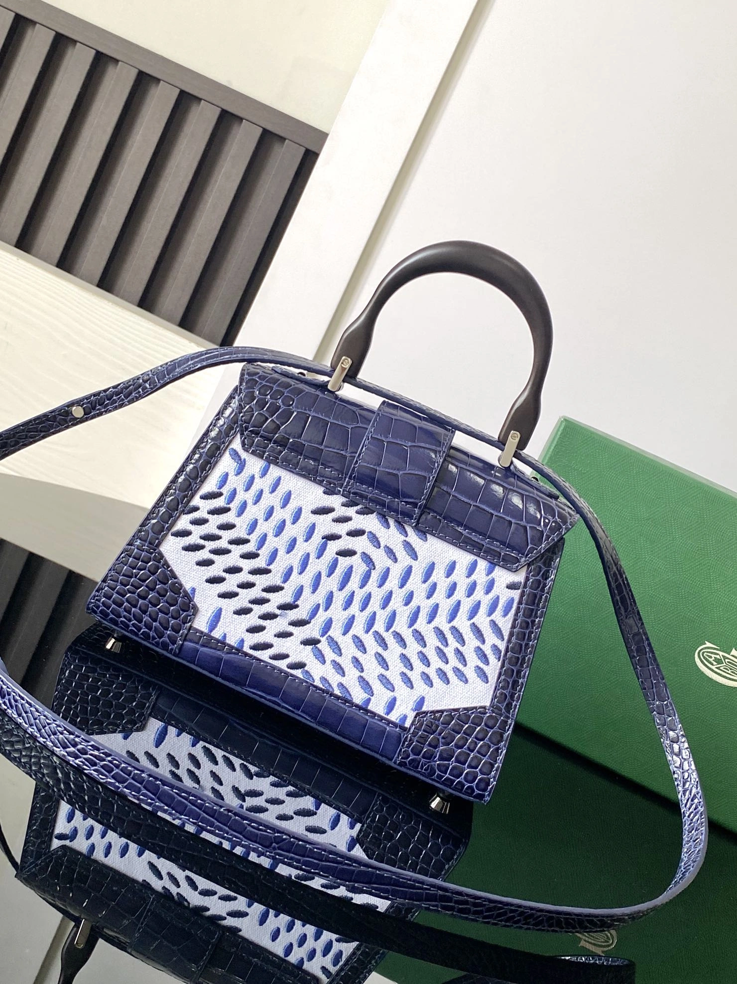 Durable Goyard Top Handle Bags 64928