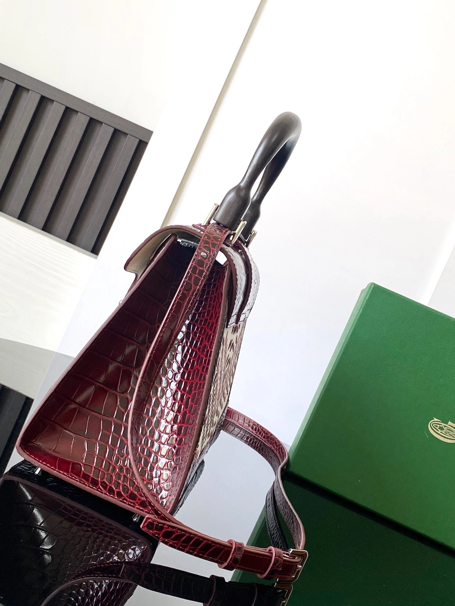UrbanChic Goyard Top Handle Bags 64965