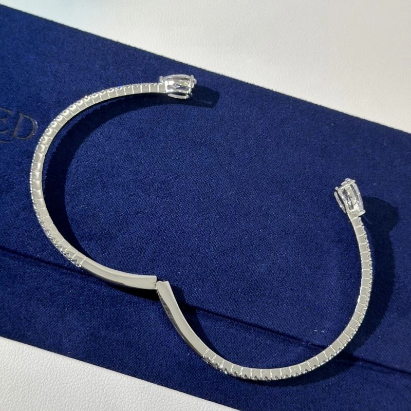 Trendy Graff Bracelets 213940