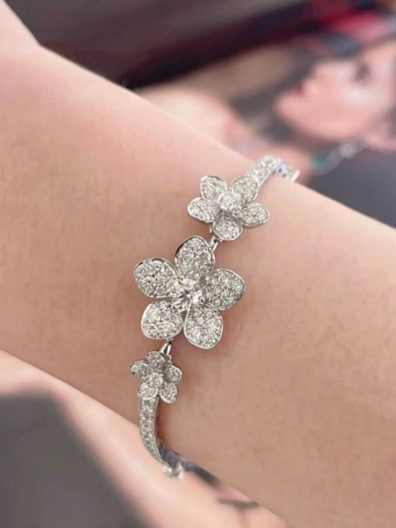 Graff Bracelets TopPick 214234