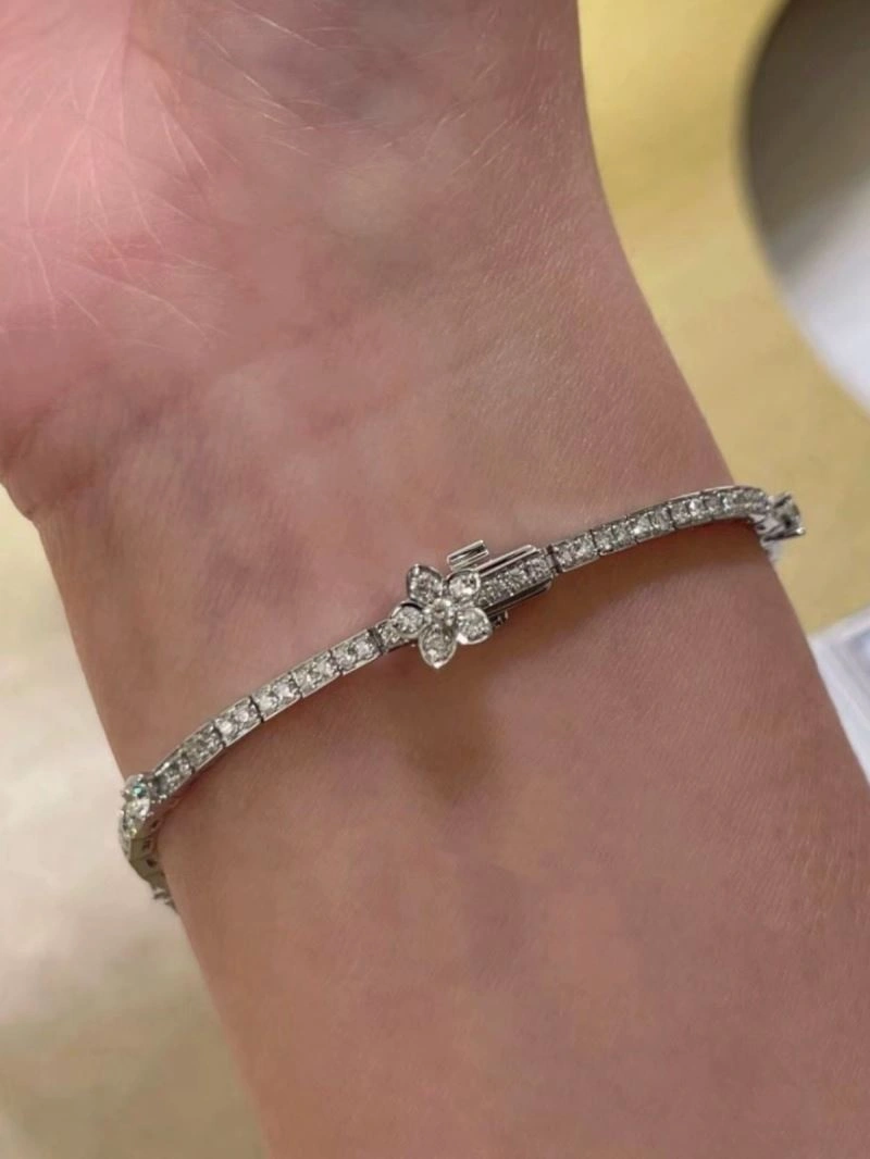 Graff Bracelets TopPick 214234