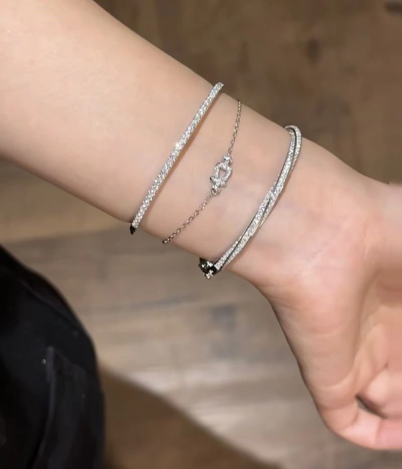 Soft Graff Bracelets 210701