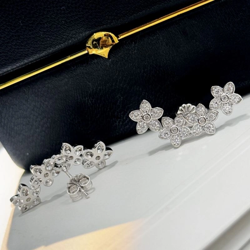 Graff Earrings Vibrant 213936