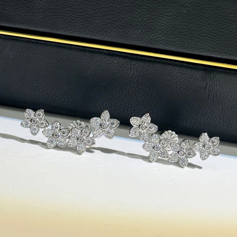 Graff Earrings Vibrant 213936