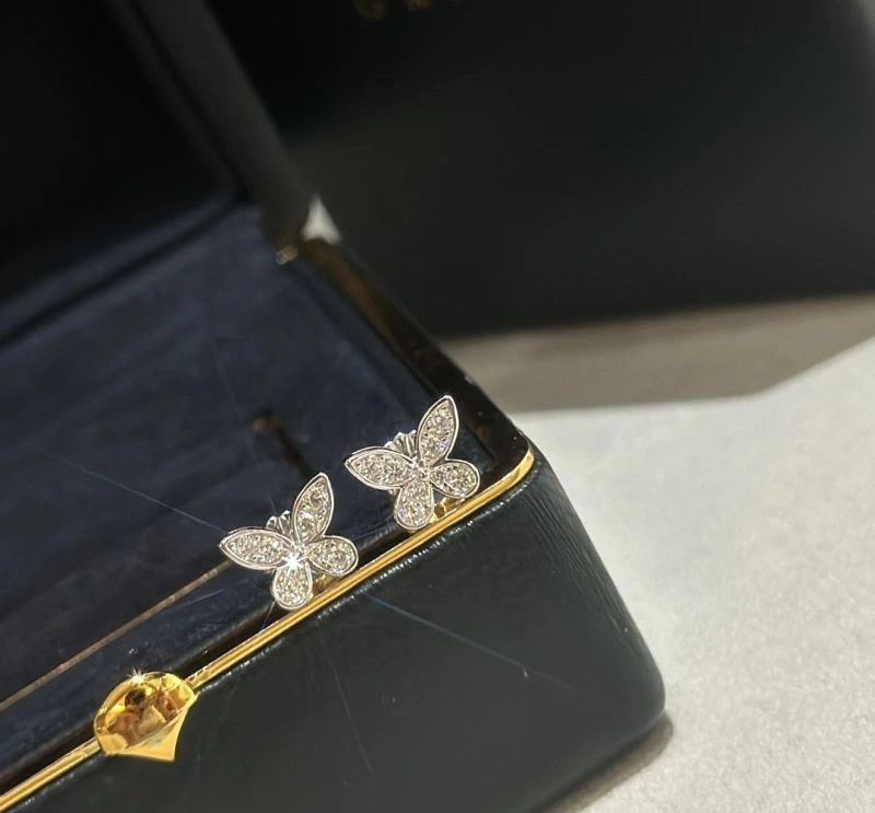 Elegant Graff Earrings 214216