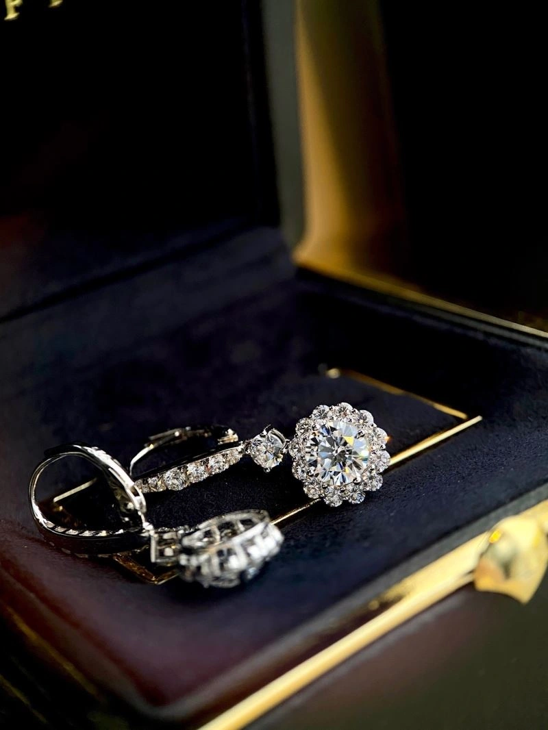 Graff Earrings WrinkleFree 212960