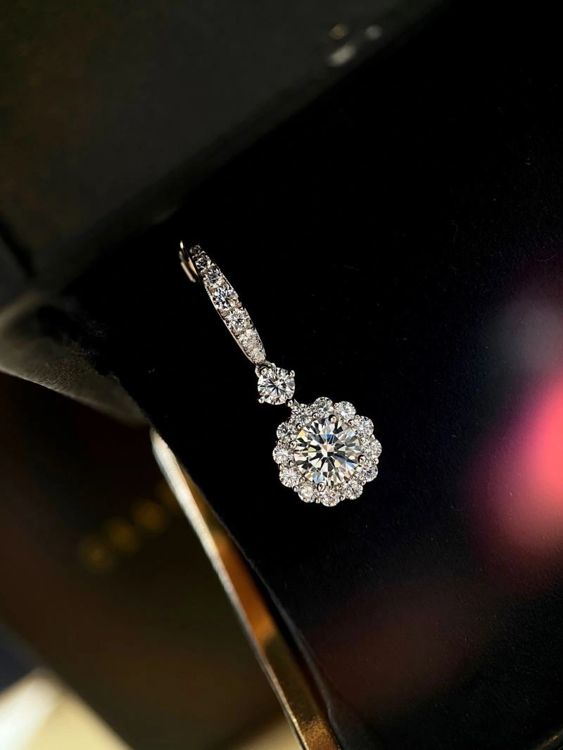 Graff Earrings WrinkleFree 212960