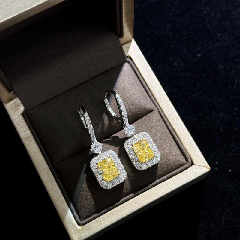 Lightweight Graff Earrings 212958