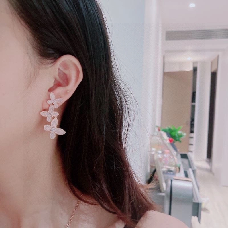 Popular Graff Earrings 212601