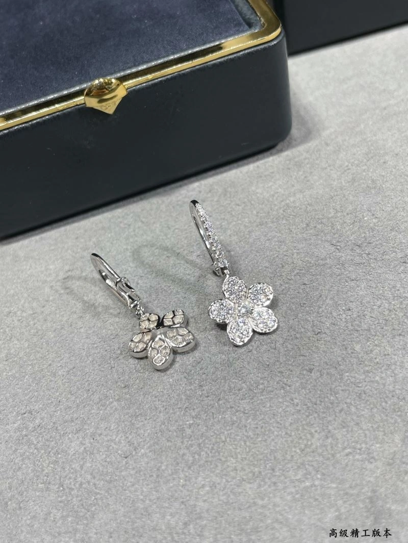 Comfortable Graff Earrings 212052