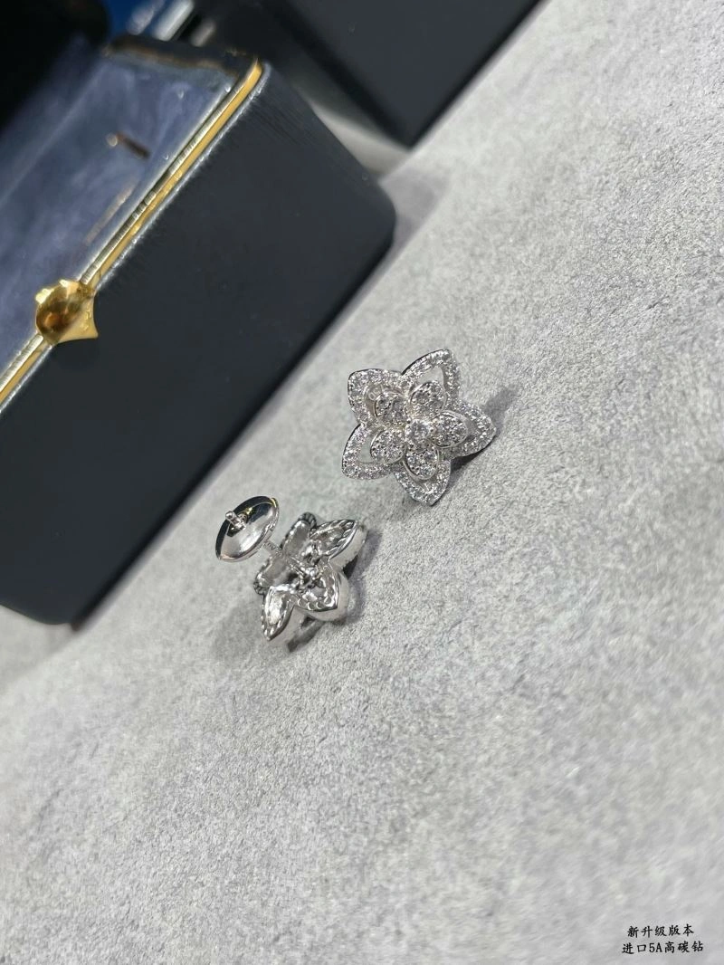 Graff Earrings Premium 212049