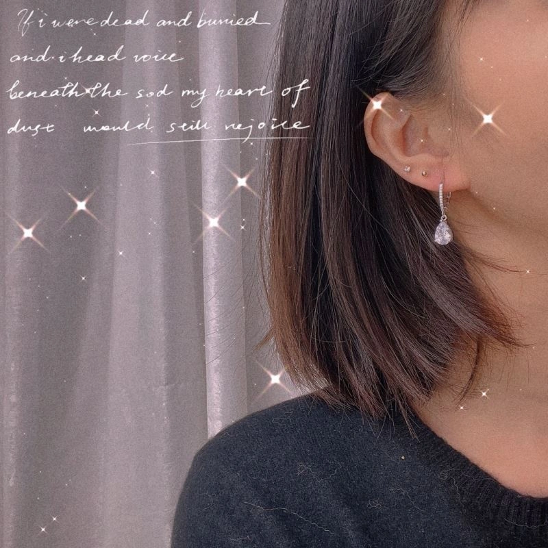 Trendsetting Graff Earrings 211217